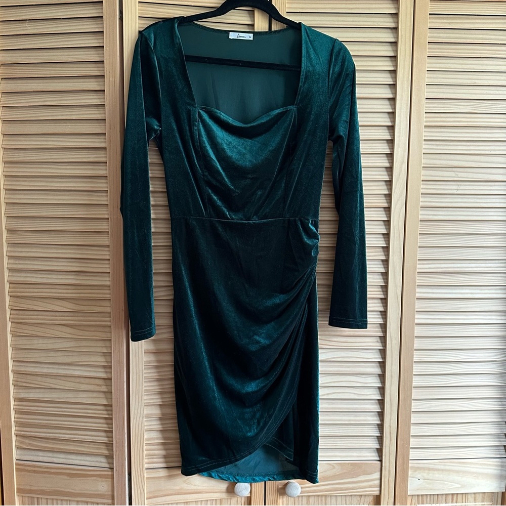 NWOT Loemes Emerald Green Velvet Long Sleeve Mini Bodycon Dress